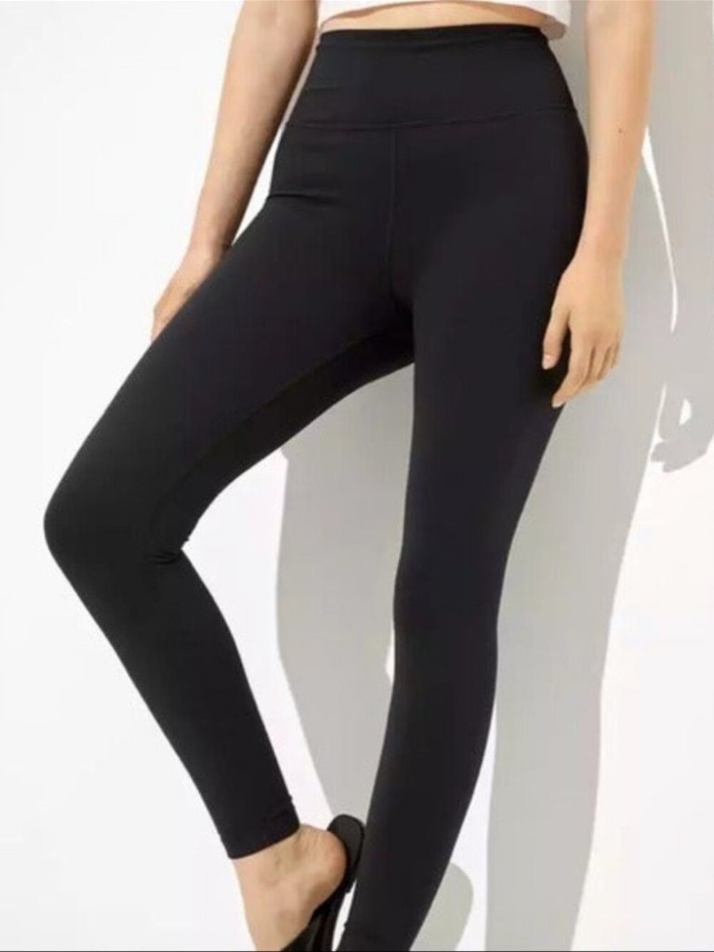 NWT: Aerie Chill, Play, Move Leggings Size Small